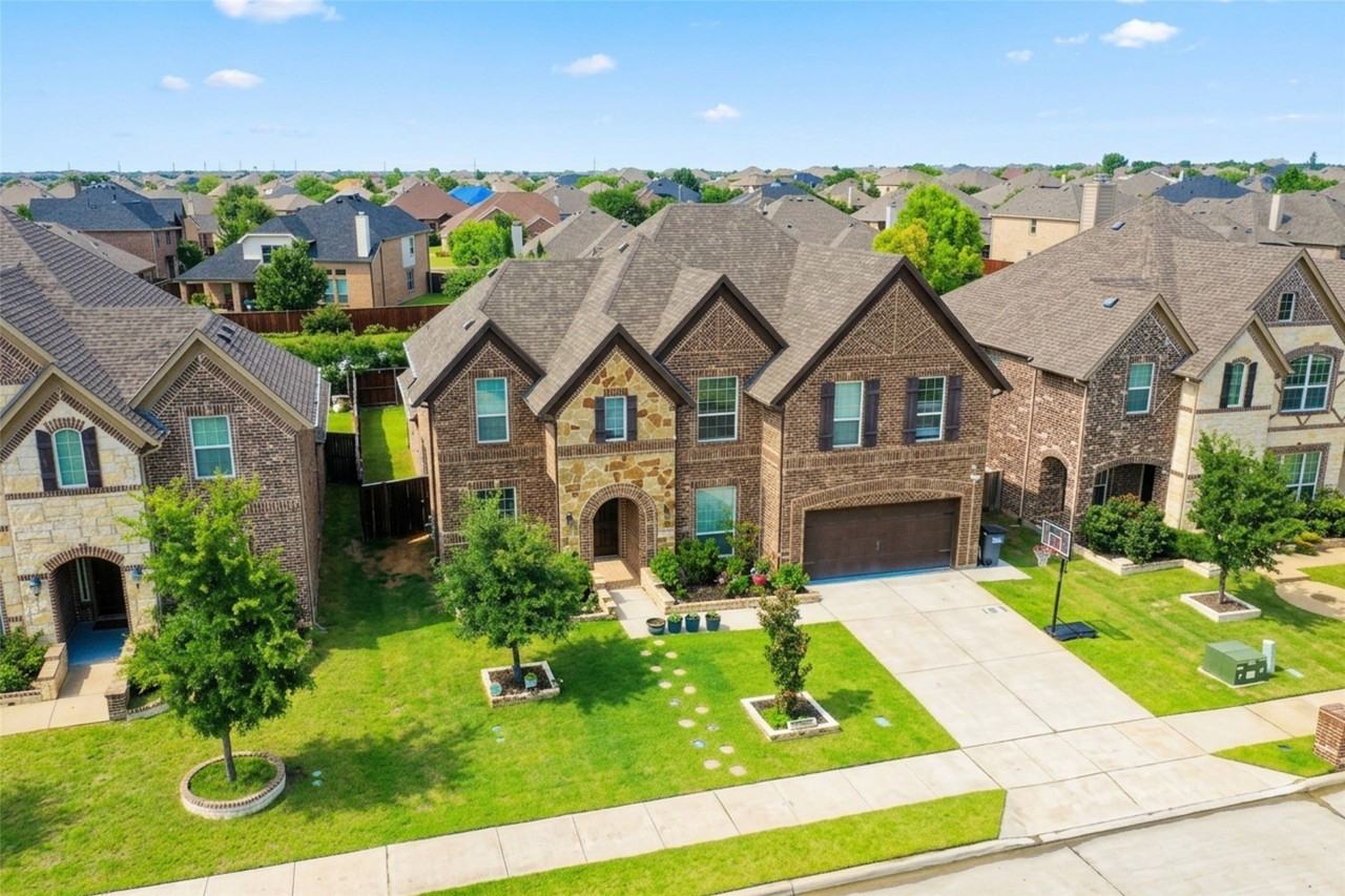2609 Hammock Lake Dr - Photo 3 of 39