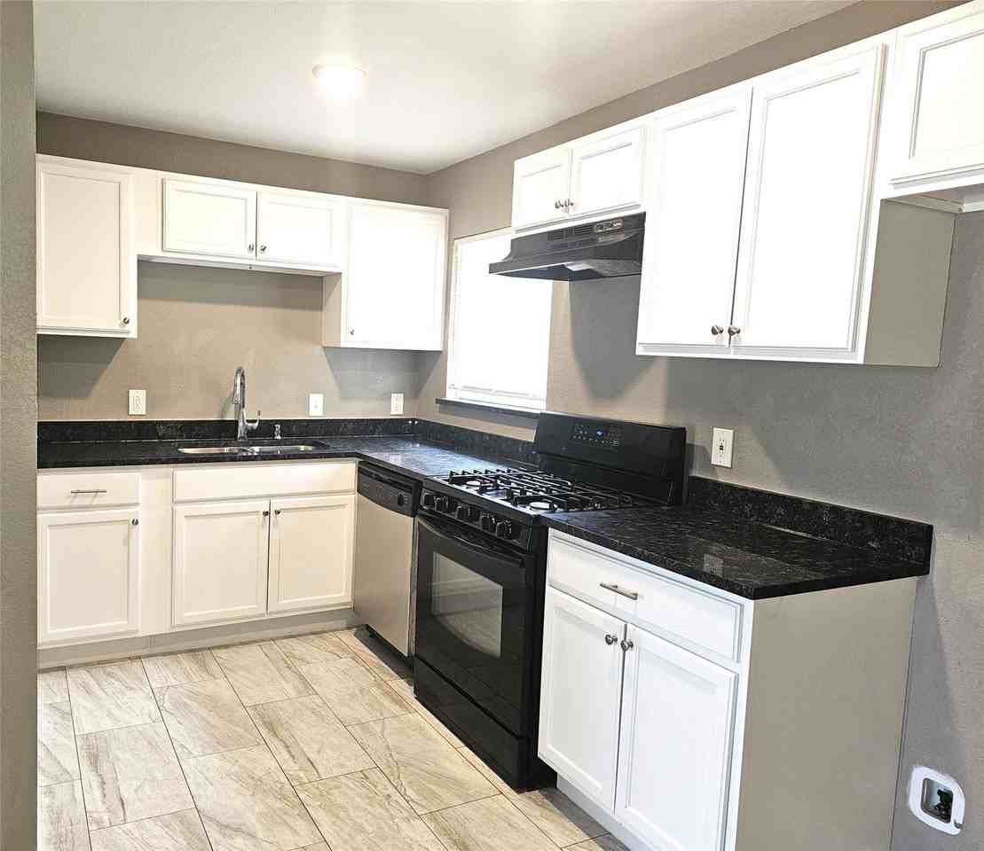 3735 Stateoak Dr - Photo 6 of 18