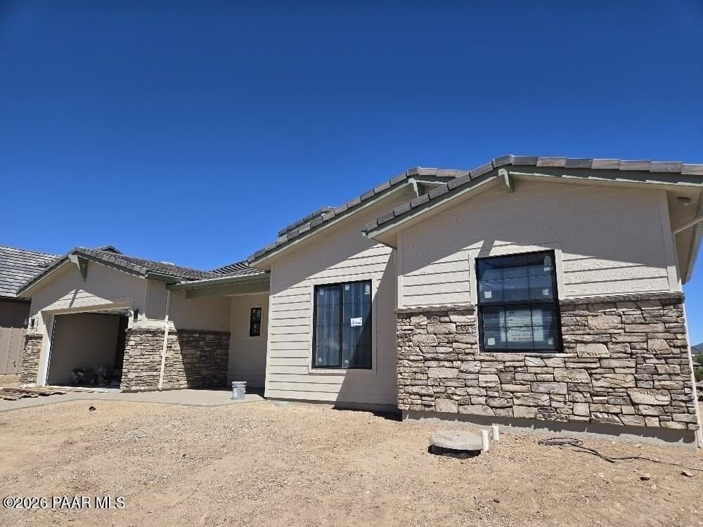 1175 Irwin Way - Photo 2 of 22