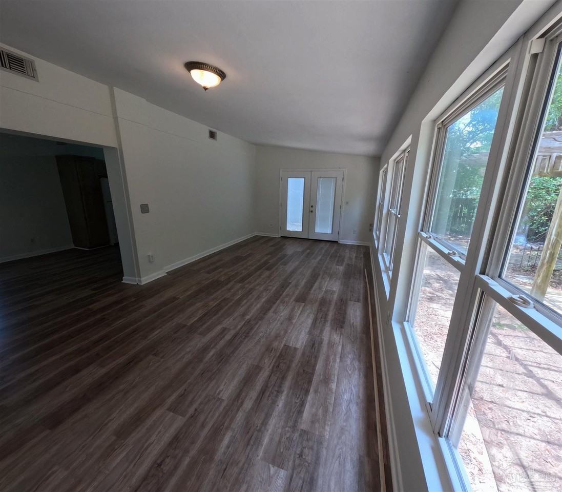 3525 Wellington Rd - Photo 6 of 15