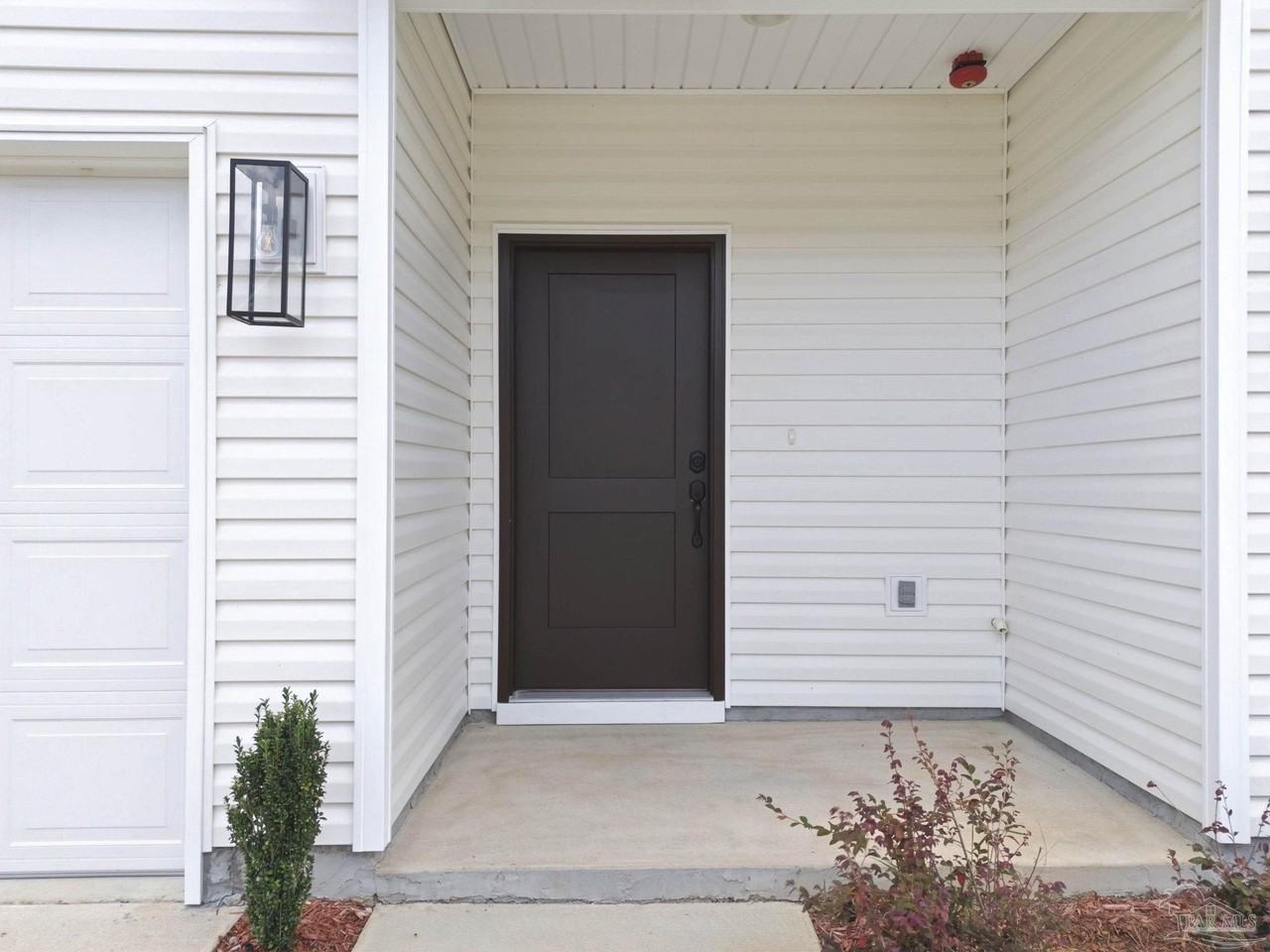 5530 Lexlee Blvd - Photo 4 of 33