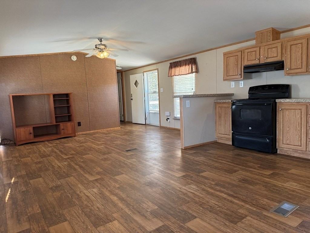1320 N Fairgrounds Rd #920 - Photo 4 of 11