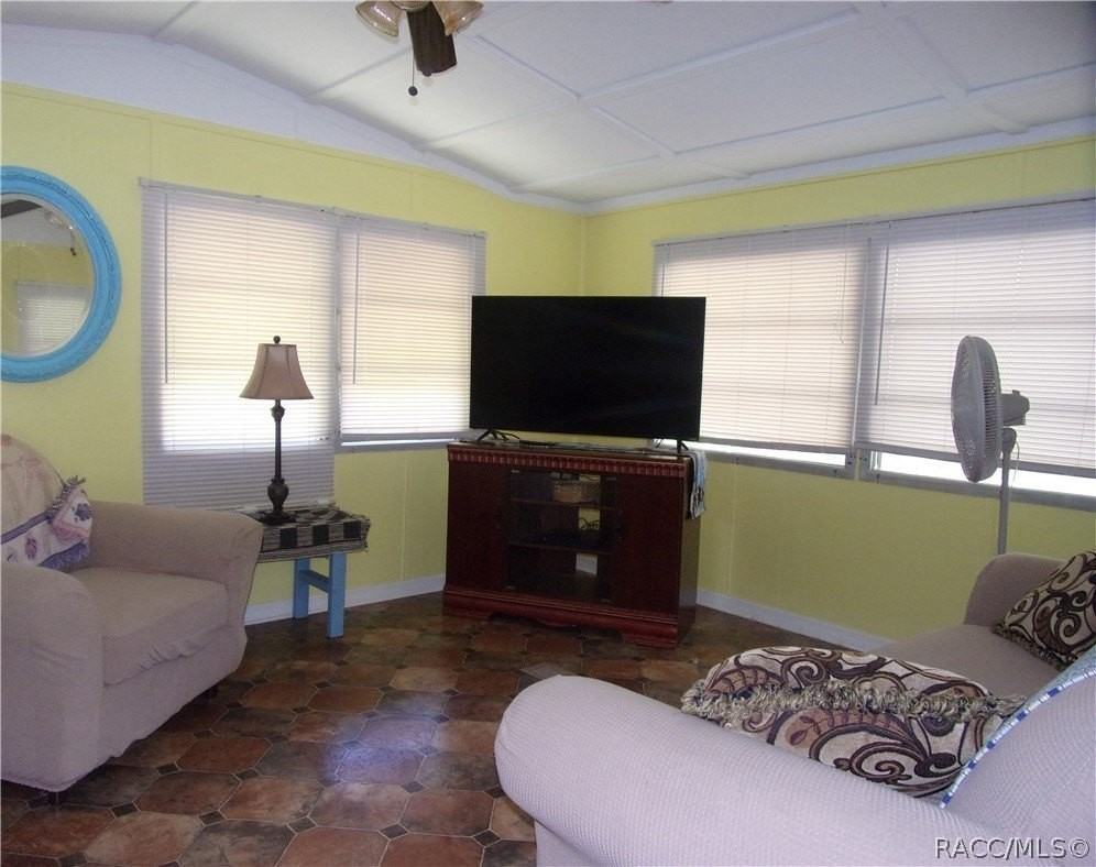 8880 W Arber Ct - Photo 4 of 12