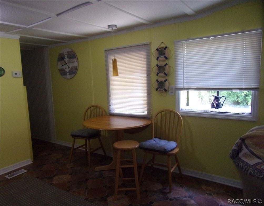 8880 W Arber Ct - Photo 6 of 12