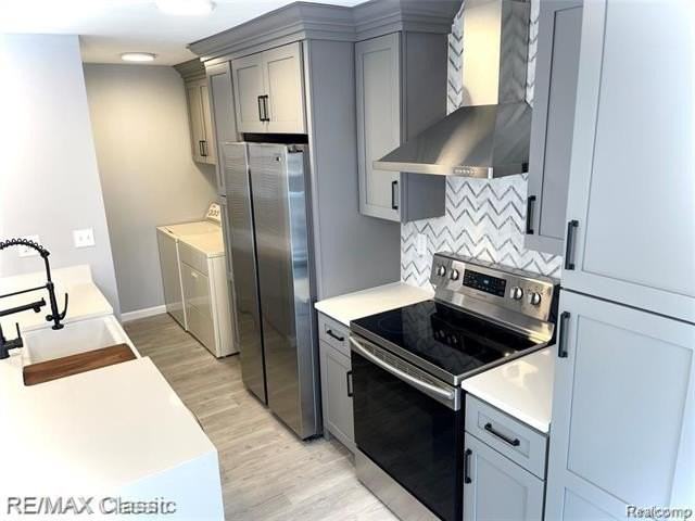 337 Neptune Dr - Photo 3 of 14
