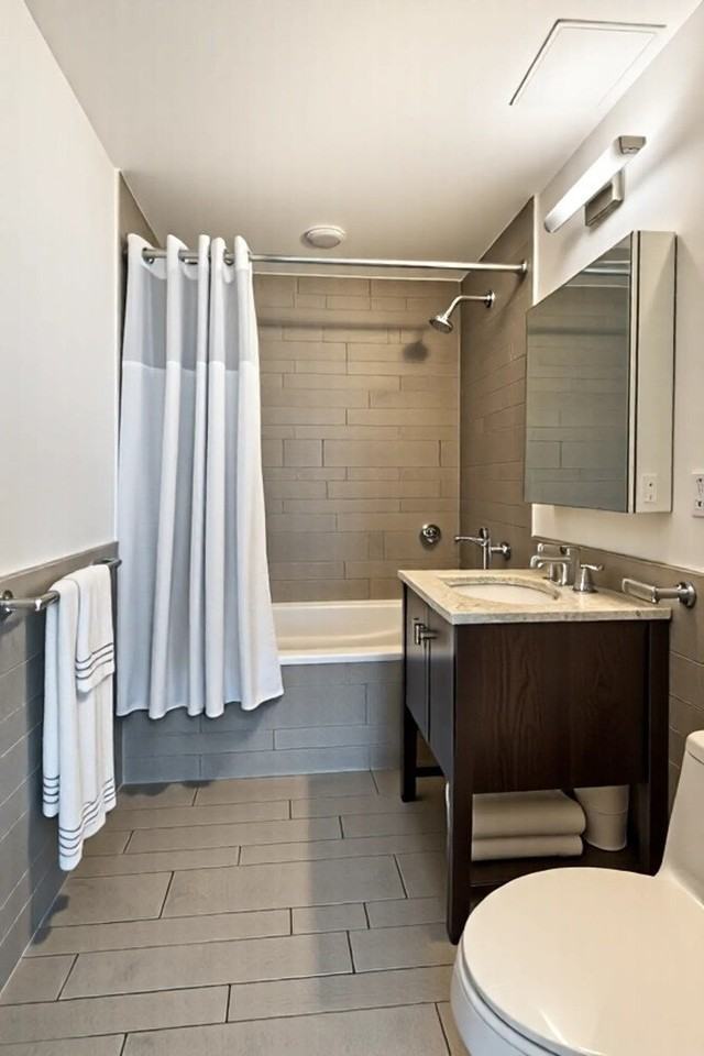 454 W 54th St #M3 - Photo 7 of 10