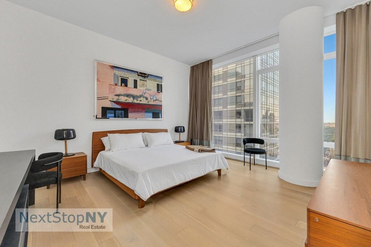 20 W 53rd St #36A - Photo 5 of 11