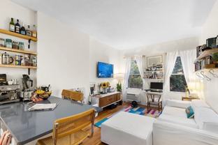 68 Perry St #4F - Photo 1 of 1