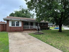 940 Redwood Cir - Photo 1 of 1