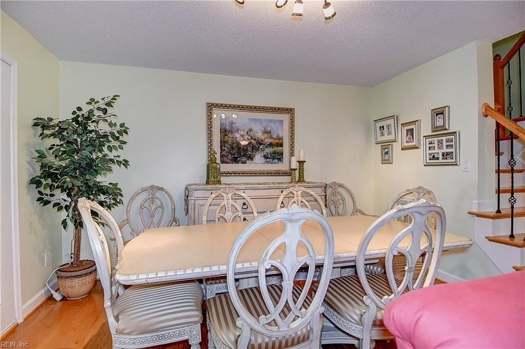 306 Esplanade Pl - Photo 5 of 39
