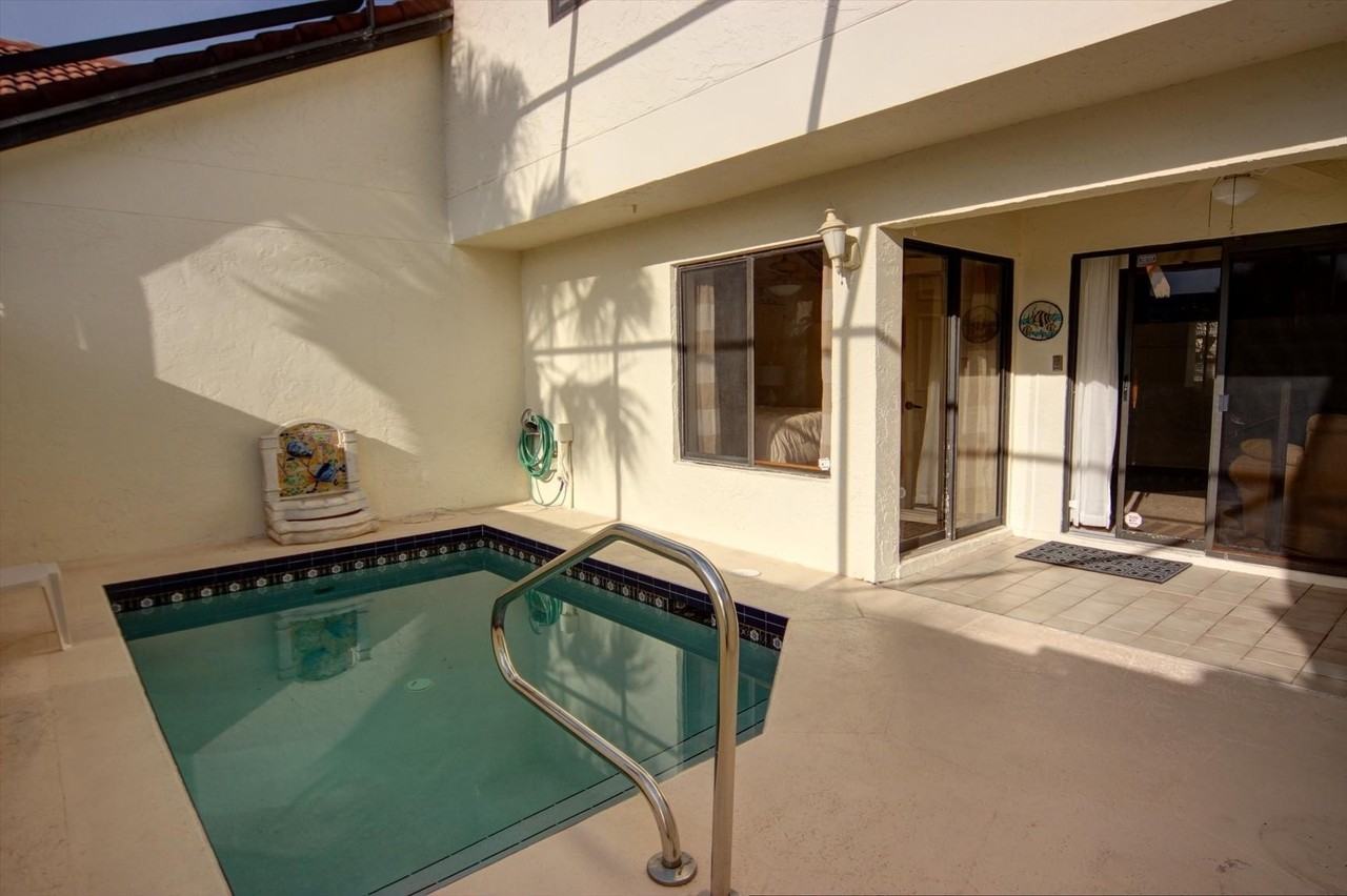 508 Sea Oats Dr #B4 - Photo 3 of 26
