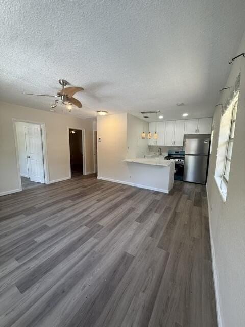 712 Sw 14th Ave #1 - Photo 2 of 15
