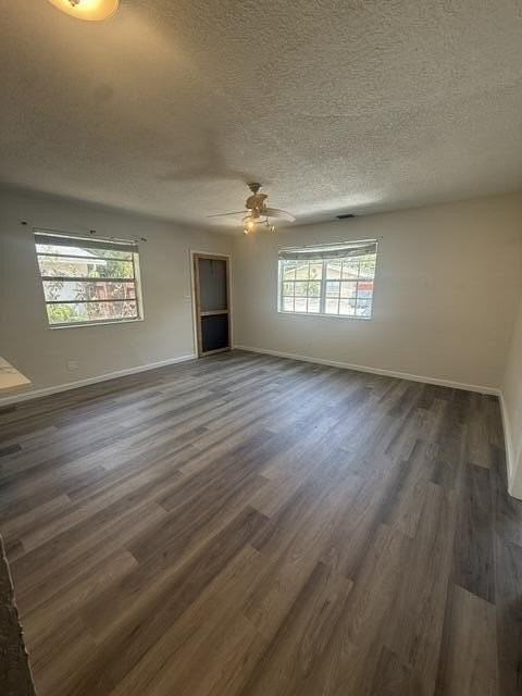 712 Sw 14th Ave #1 - Photo 4 of 15
