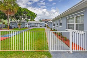 featured image of 1001 S Federal Hwy #7