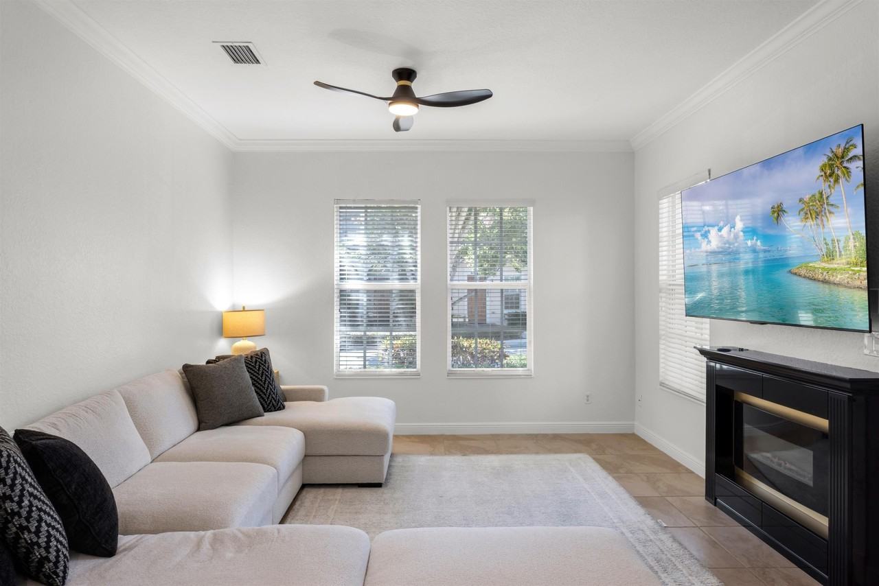 8300 Nw 9th Ave - Photo 2 of 23