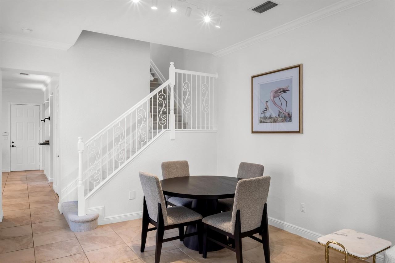 8300 Nw 9th Ave - Photo 5 of 23