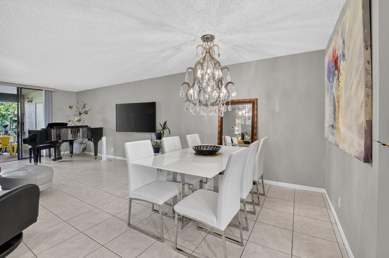 7473 Glendevon Ln #402 - Photo 6 of 50