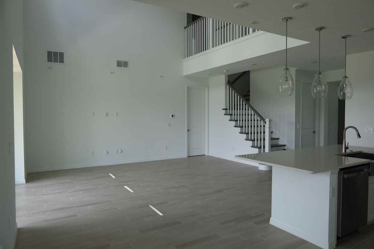 11629 Sw Macelli Way - Photo 6 of 27