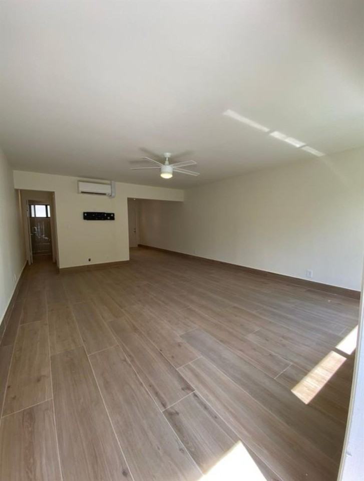 616 Ne 16th Ave #2 - Photo 4 of 10