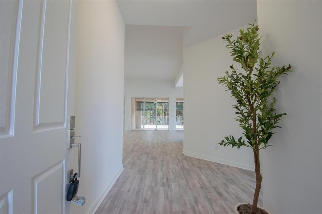 7046 Fish Creek Ln - Photo 3 of 31