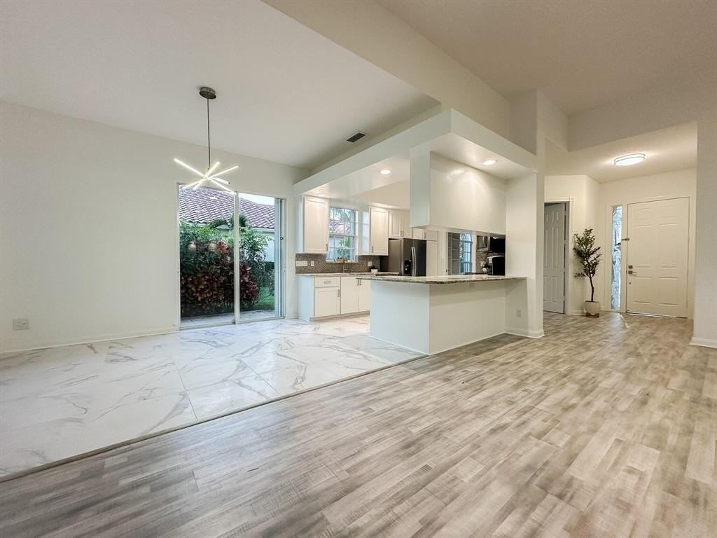 7046 Fish Creek Ln - Photo 4 of 31