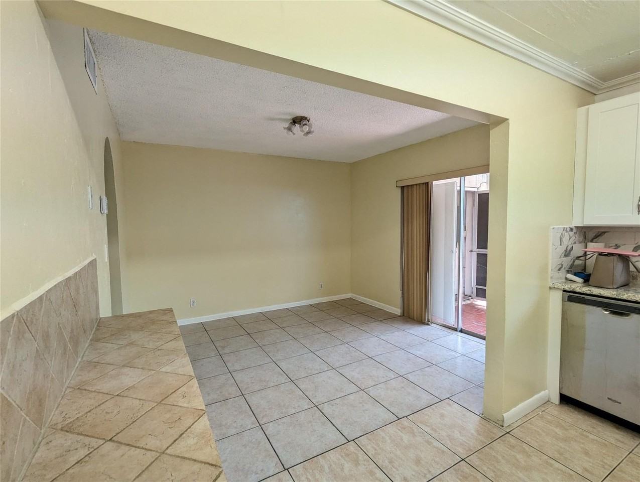 6606 Sw 41st St #6606 - Photo 3 of 13