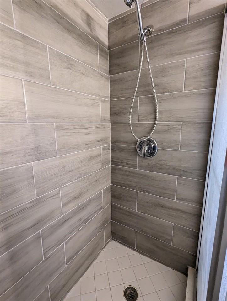 6606 Sw 41st St #6606 - Photo 5 of 13