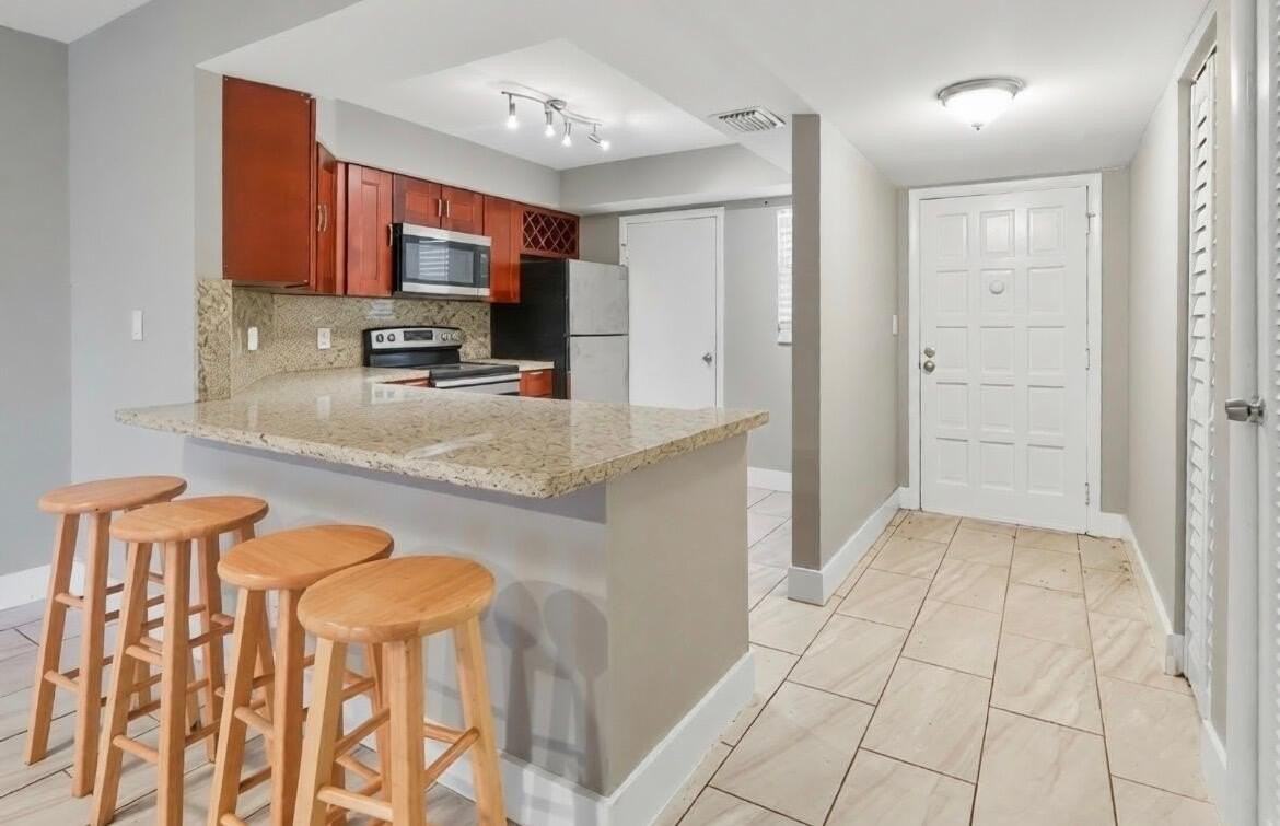 6301 N Falls Circle Dr #111 - Photo 4 of 14