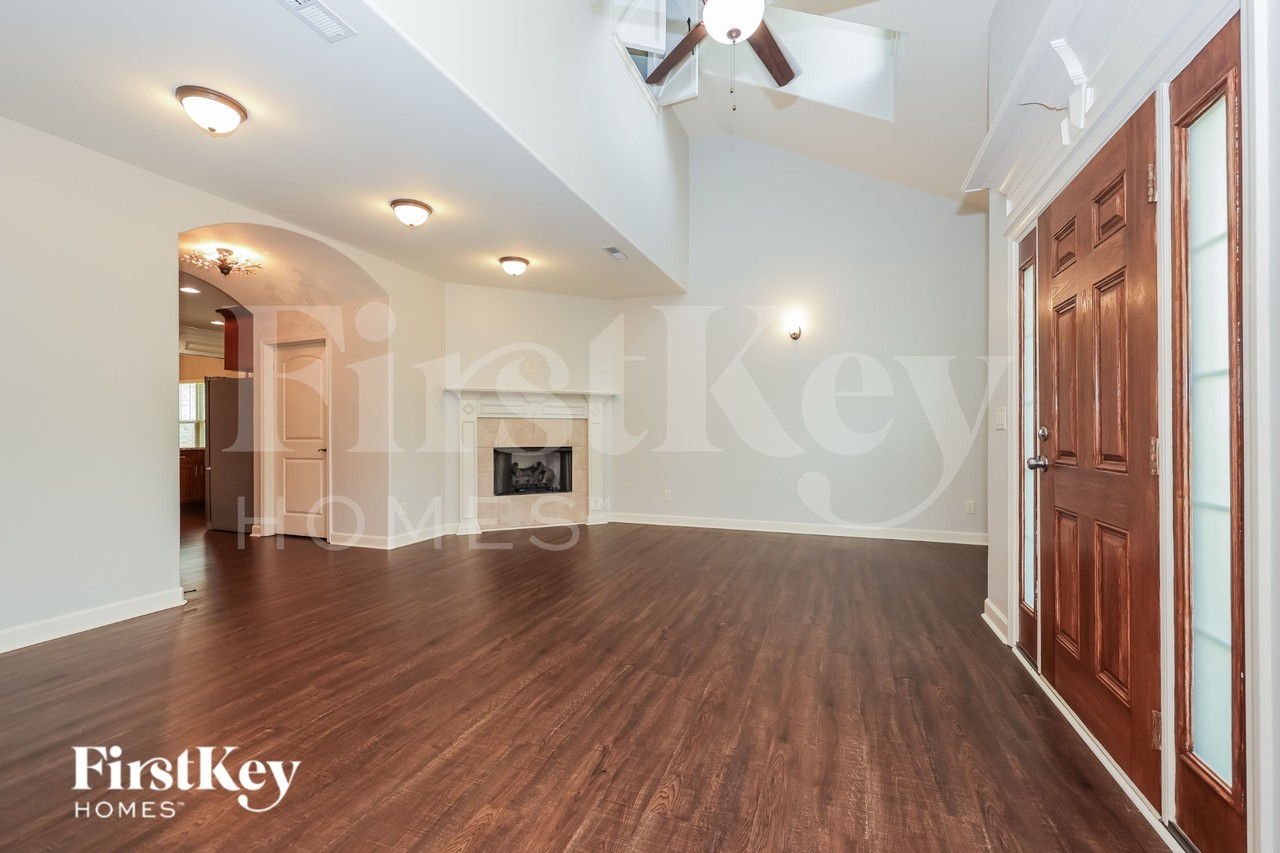 2535 Cason Ln - Photo 3 of 19