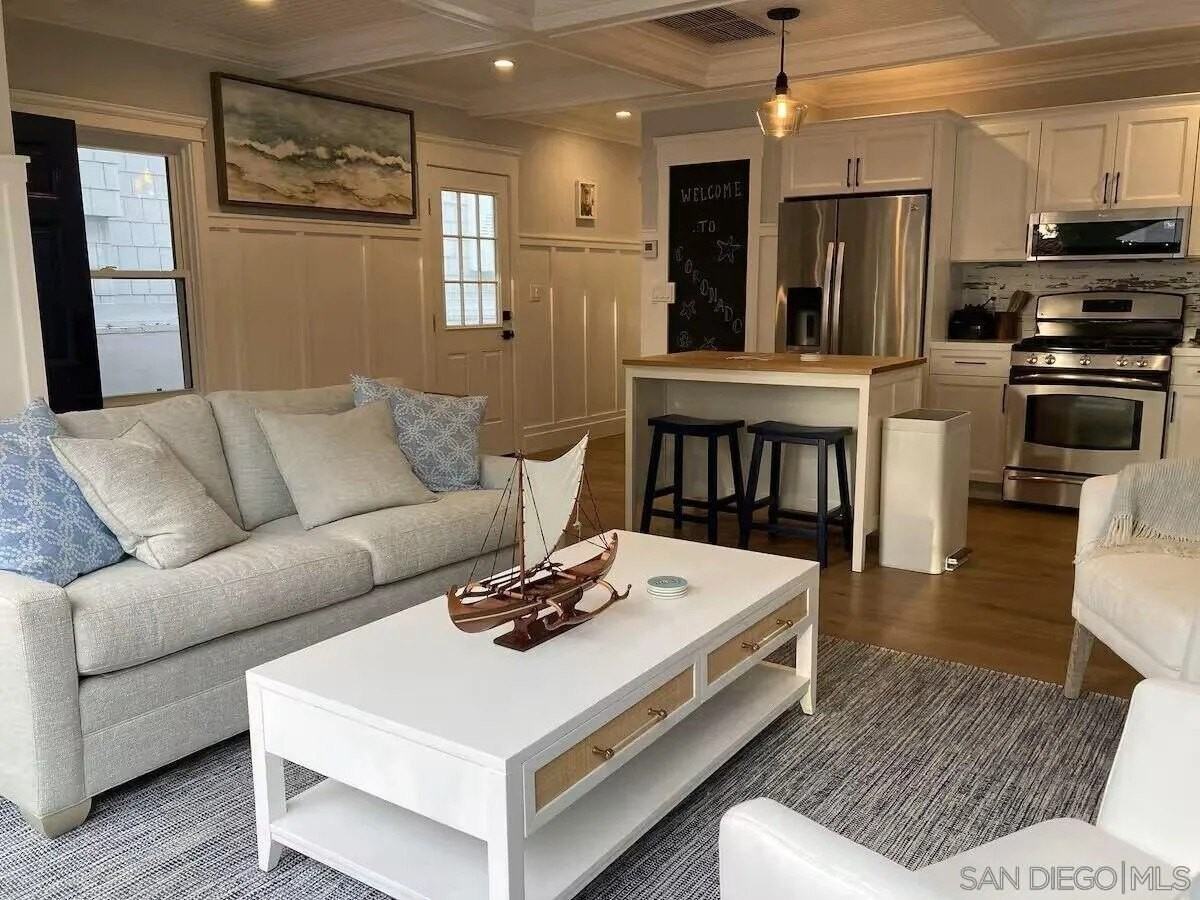 457 E Ave - Photo 4 of 21