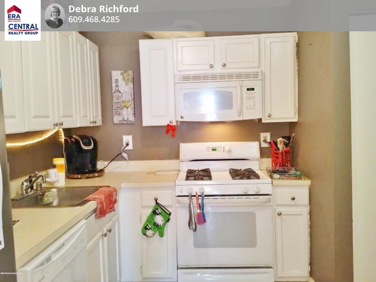 71 River Bank Dr - Photo 3 of 11