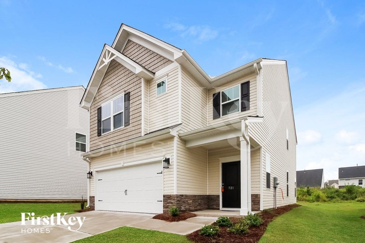 721 Ridgemoor Trl - Photo 2 of 16