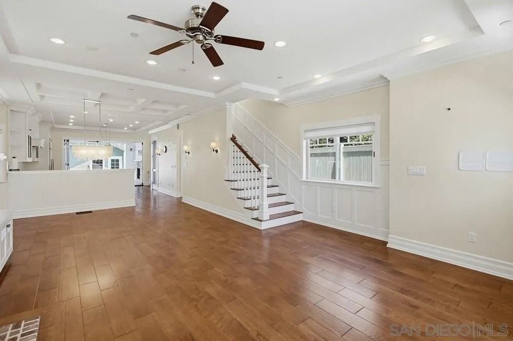 464 C Ave - Photo 5 of 50