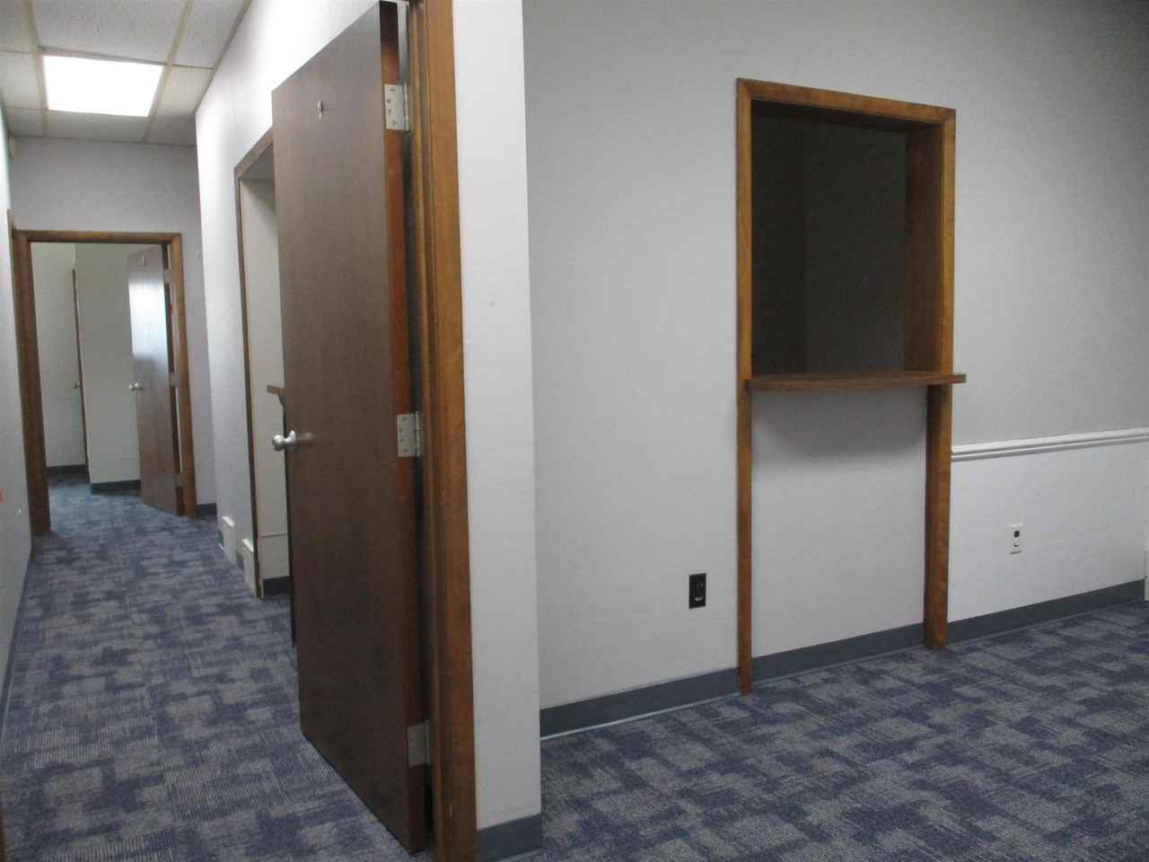 215 N Spring St - Photo 5 of 13