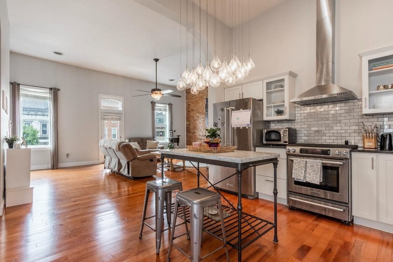 316 Walnut St - Photo 2 of 34