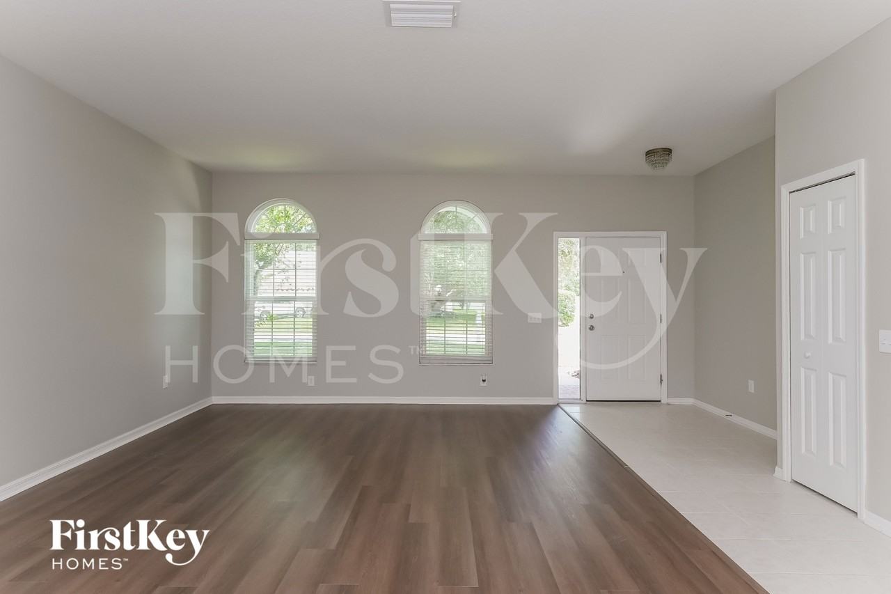 113 Kiana Dr - Photo 2 of 15