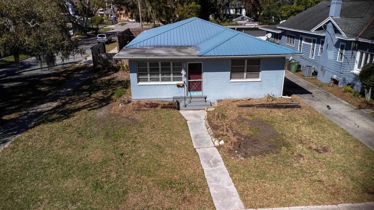 64 Fullerwood Dr