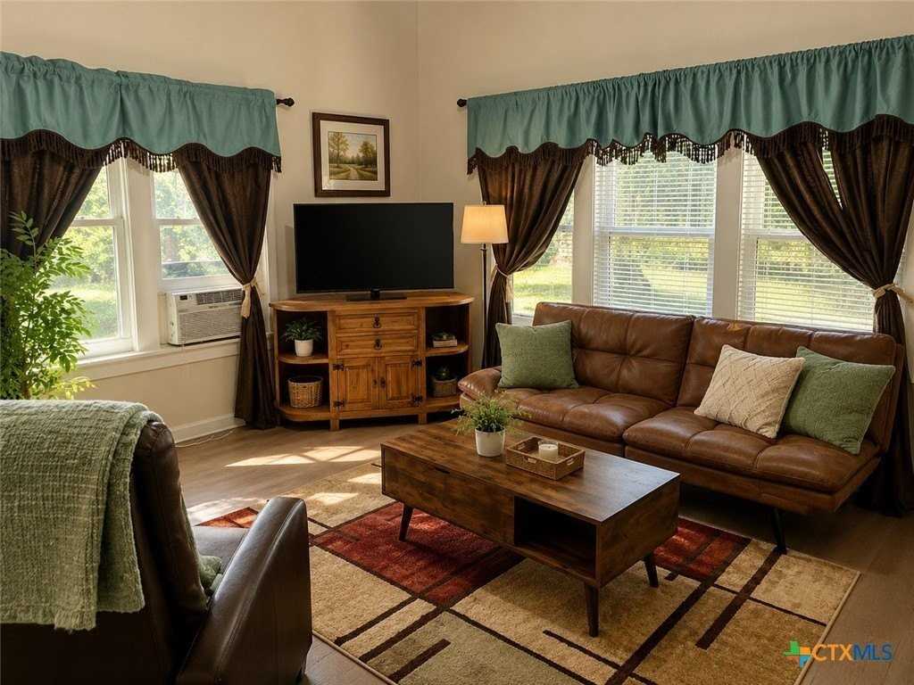 5804 San Marcos Hwy - Photo 6 of 9