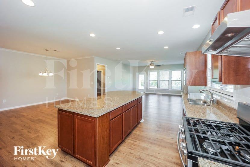 206 Florence Rd - Photo 7 of 15