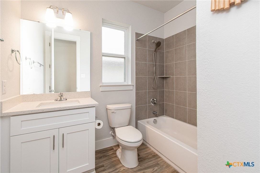 308 Saturnia Dr - Photo 6 of 29