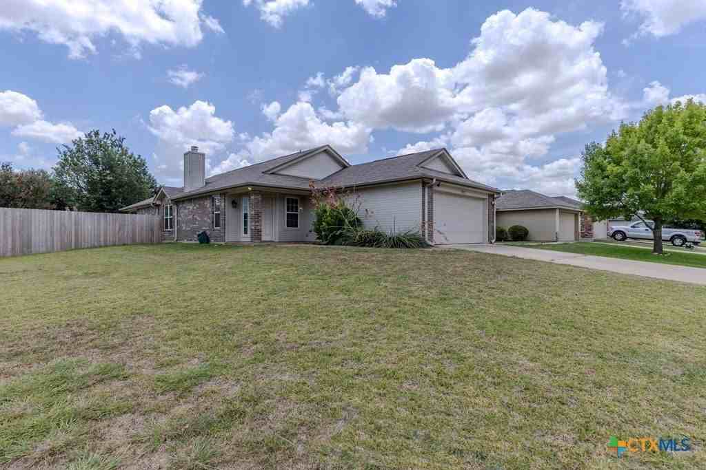 4703 Stonehaven Dr - Photo 4 of 36