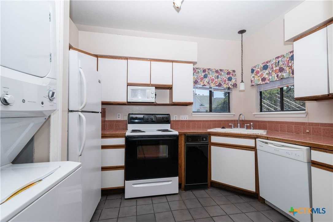 310 Pat Garrison St #8 - Photo 6 of 16