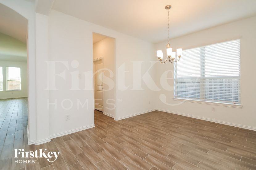 15122 Arlington Park Ave - Photo 6 of 15