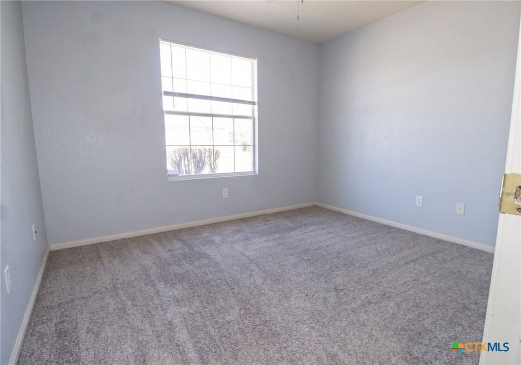 5707 Schneider Dr - Photo 6 of 8