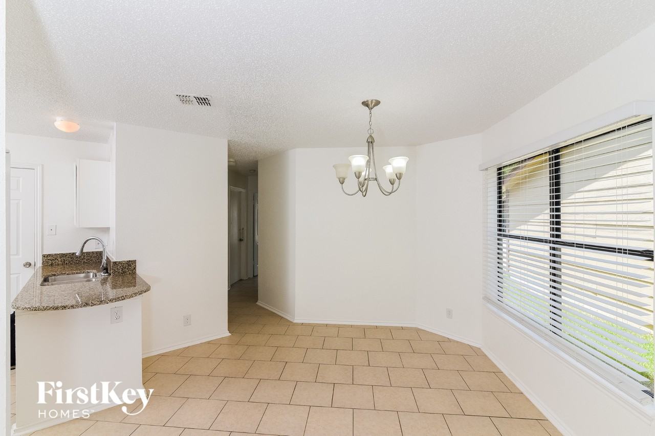 9419 Valley Rock - Photo 5 of 15