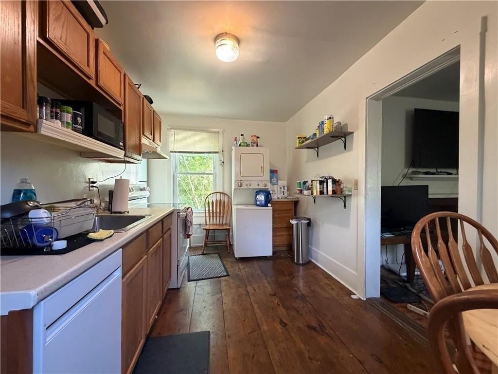 5 Warner St #2 - Photo 2 of 14