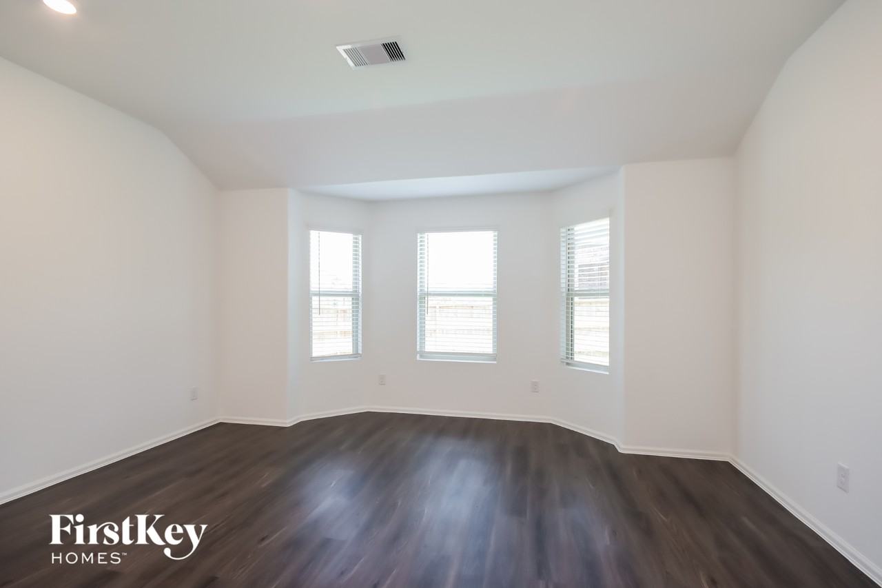 18909 Collina Way - Photo 6 of 15