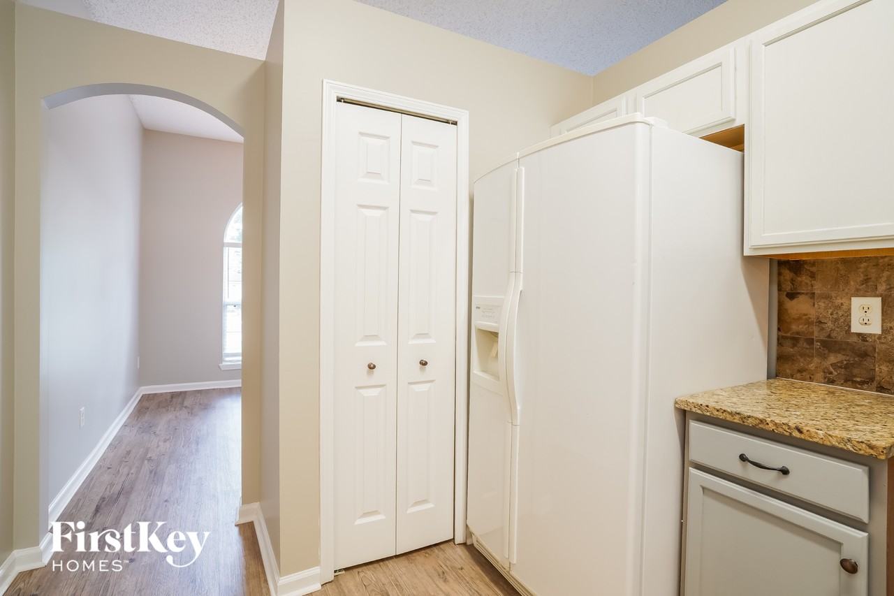 2388 Sophie Pl - Photo 7 of 15