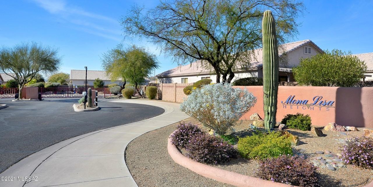 2633 W Cezanne Cir - Photo 4 of 44