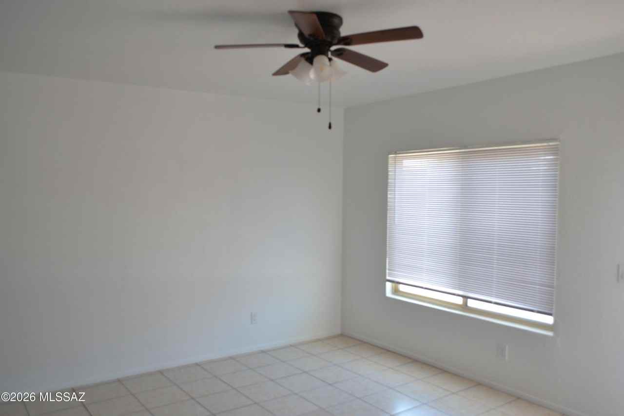 1635 S Jefferson Ave #B - Photo 4 of 15